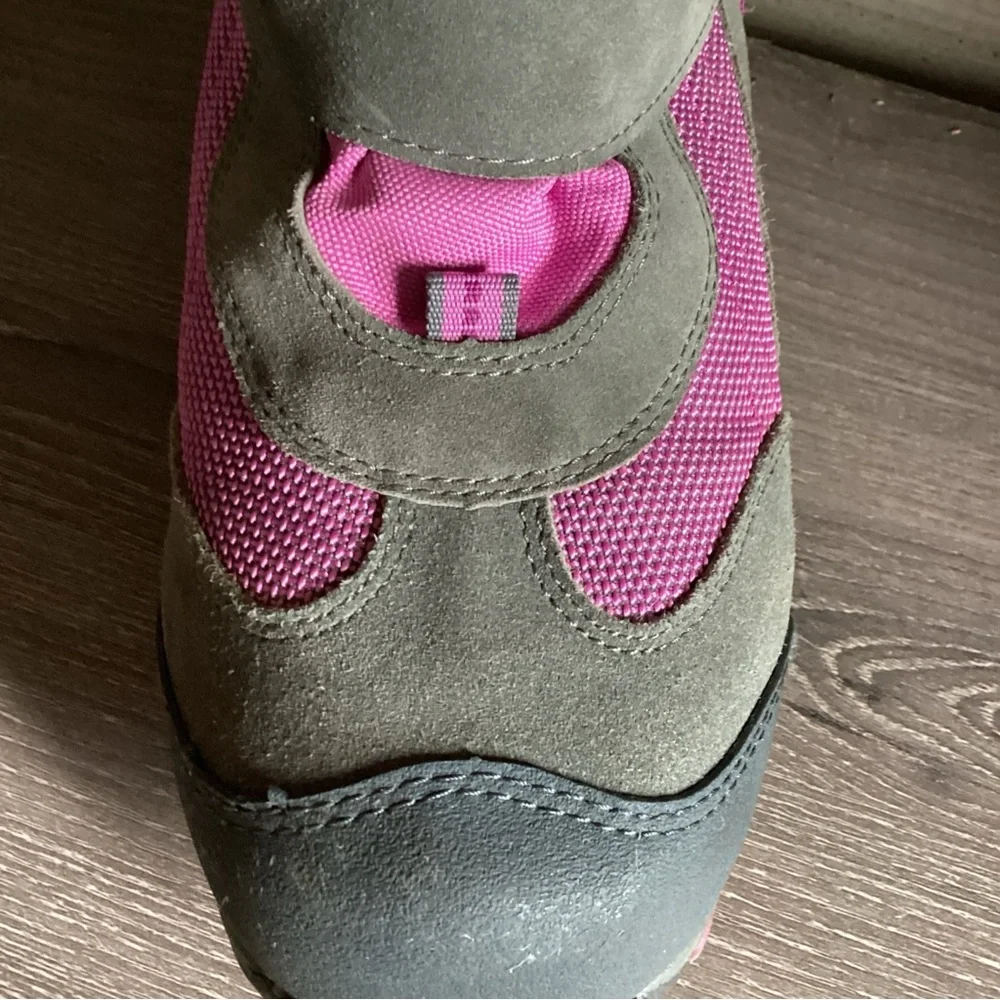 L.L.‎ Bean Kids Pink and Olive Snow Boots